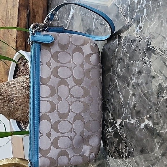 Coach Wristlet - Picture 2 of 5